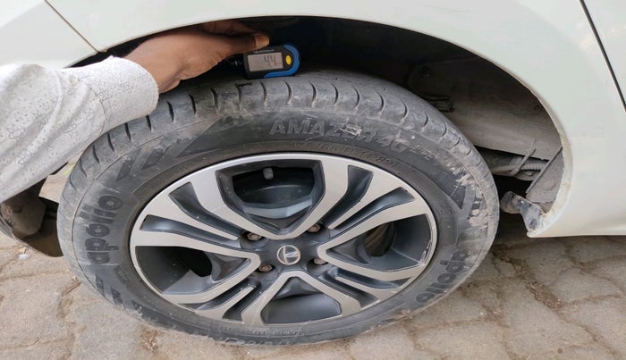 2022 Tata Tiago XT CNG, CNG, Manual, 67,145 km, tyre