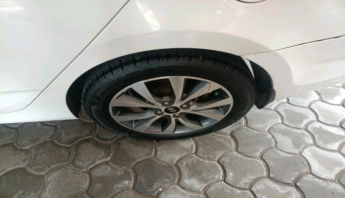 2013 Hyundai Verna FLUIDIC 1.6 VTVT SX, Petrol, Manual, 55,108 km, tyre
