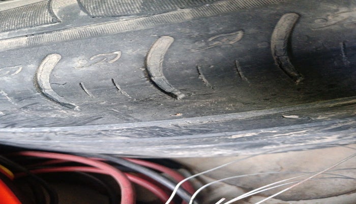 2018 Hyundai Creta E PLUS 1.4 DIESEL, Diesel, Manual, 2,37,347 km, tyre