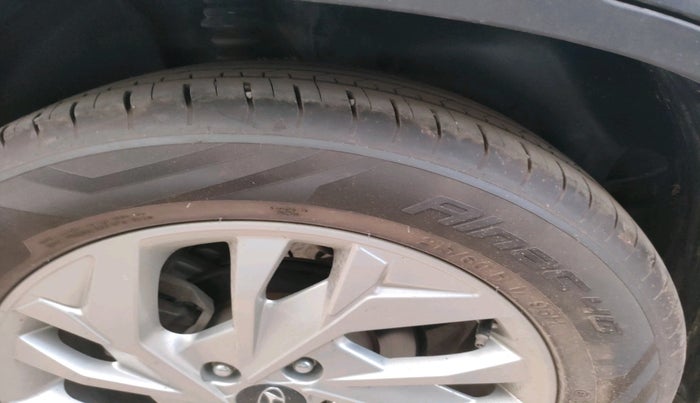 2022 Hyundai Creta SX IVT 1.5 PETROL, Petrol, Automatic, 56,595 km, tyre