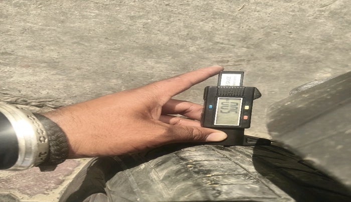 2016 Ford Ecosport TITANIUM 1.5L DIESEL, Diesel, Manual, 1,28,513 km, tyre