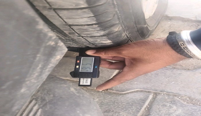 2016 Ford Ecosport TITANIUM 1.5L DIESEL, Diesel, Manual, 1,28,513 km, tyre