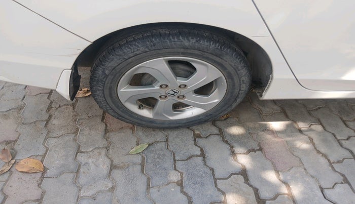 2016 Honda City 1.5L I-DTEC V, Diesel, Manual, 1,54,329 km, tyre