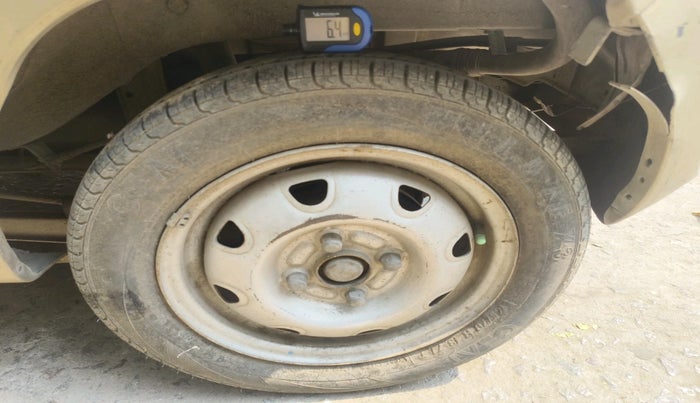 2010 Maruti Zen Estilo LXI, Petrol, Manual, 59,970 km, tyre