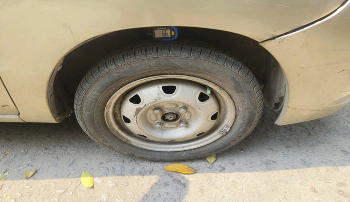 2010 Maruti Zen Estilo LXI, Petrol, Manual, 59,970 km, tyre