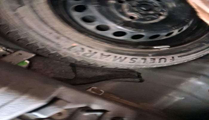 2014 Hyundai Grand i10 SPORTZ 1.2 KAPPA VTVT, Petrol, Manual, 1,15,788 km, tyre