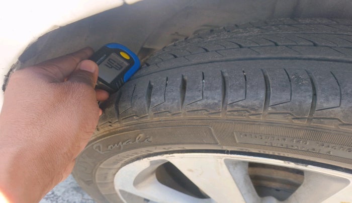 2015 Hyundai Elite i20 ASTA 1.2, Petrol, Manual, 73,691 km, tyre