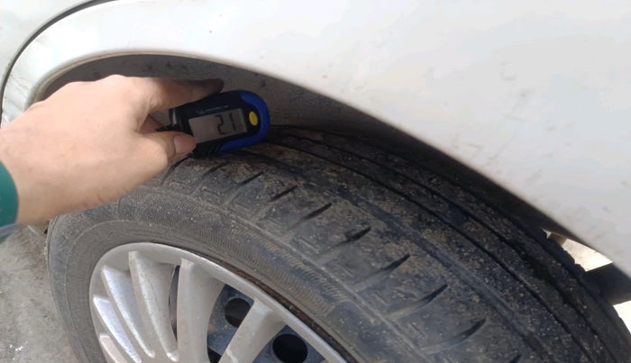 2013 Maruti Wagon R 1.0 VXI, Petrol, Manual, 58,968 km, tyre