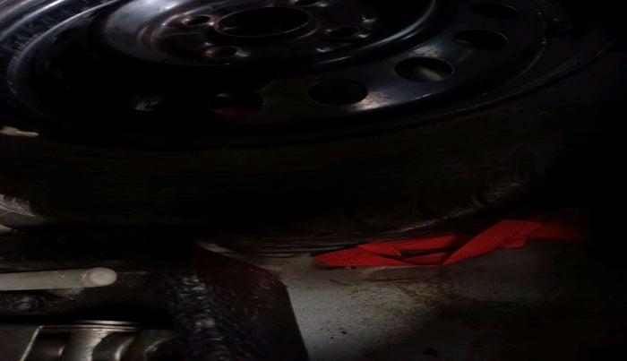 2013 Maruti Wagon R 1.0 VXI, Petrol, Manual, 58,968 km, tyre