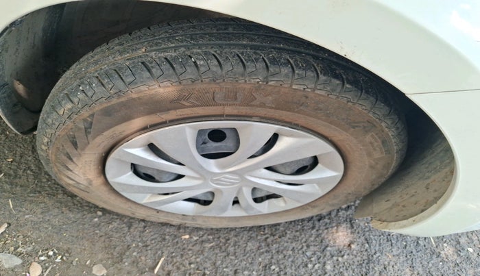 2023 Maruti Swift VXI, Petrol, Manual, 19,417 km, tyre