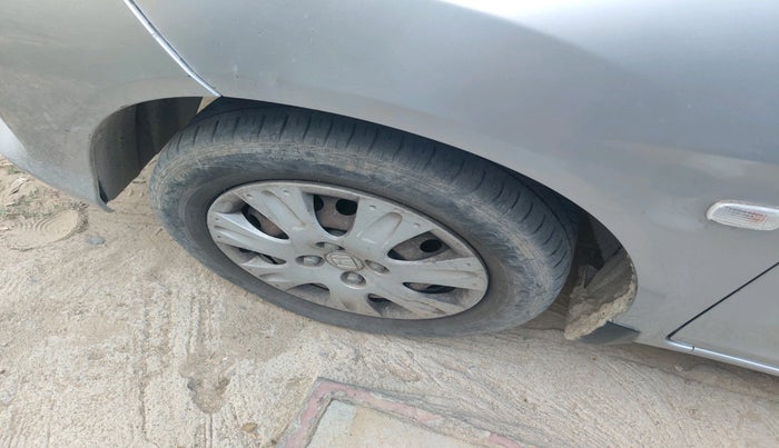 2017 Honda Amaze 1.2L I-VTEC S, Petrol, Manual, 77,712 km, tyre