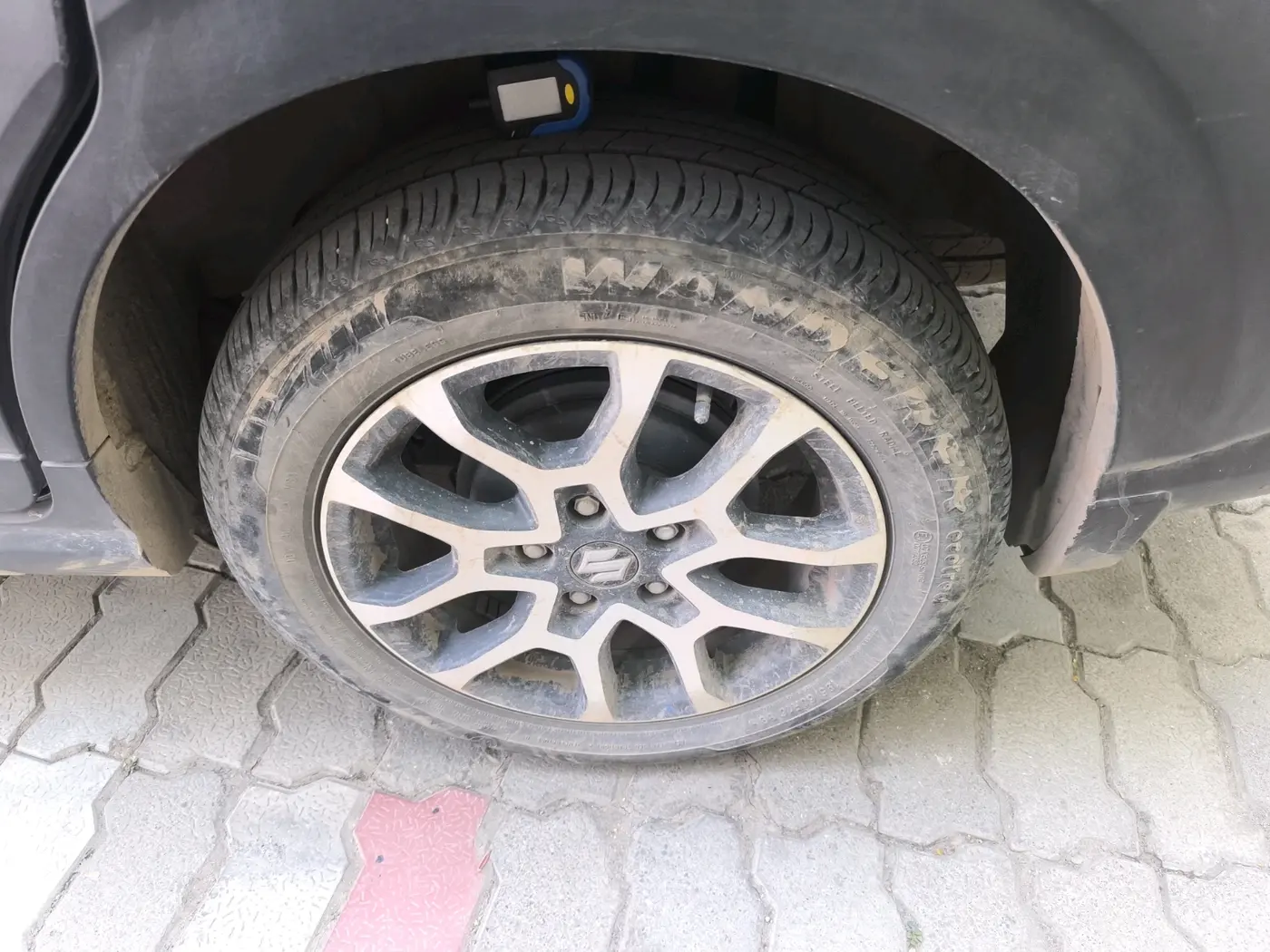 2024 Maruti XL6 ALPHA MT, Petrol, Manual, 19,671 km, tyre