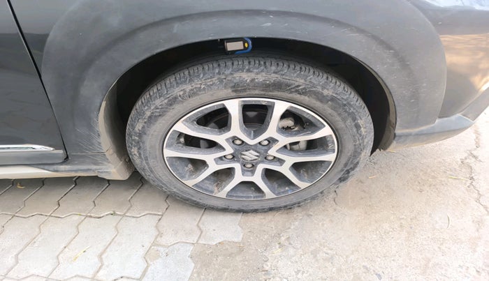 2024 Maruti XL6 ALPHA MT, Petrol, Manual, 17,795 km, tyre