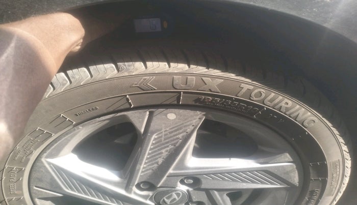 2022 Hyundai Verna SX 1.5 CRDI, Diesel, Manual, 30,606 km, tyre