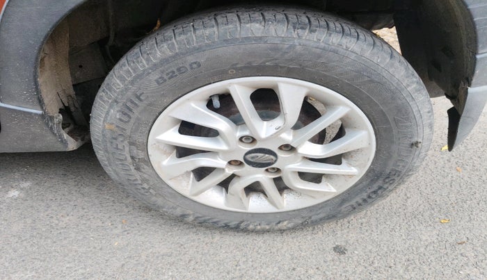 2016 Mahindra Kuv100 K8 D 6 STR, Diesel, Manual, 8,50,302 km, tyre