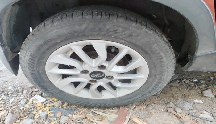 2016 Mahindra Kuv100 K8 D 6 STR, Diesel, Manual, 8,50,302 km, tyre