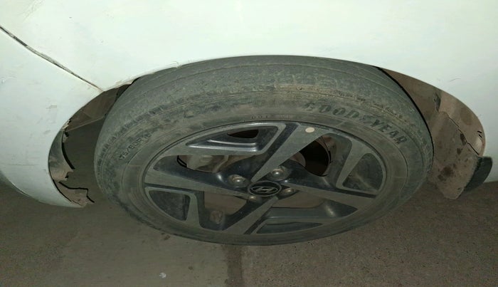 2020 Hyundai AURA SX 1.2 (O), Petrol, Manual, 46,453 km, tyre