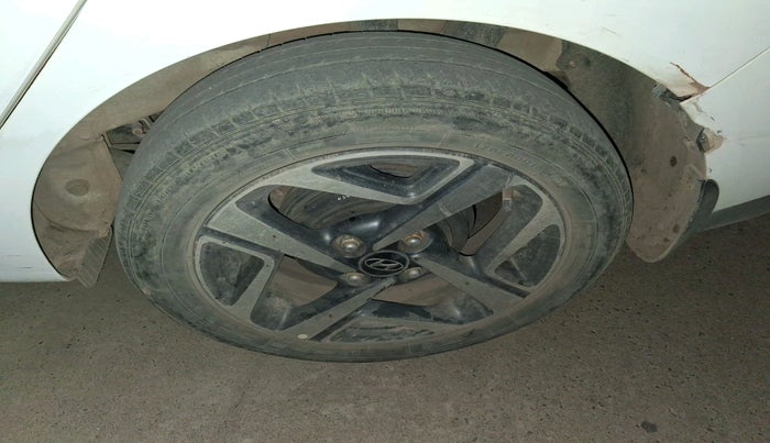 2020 Hyundai AURA SX 1.2 (O), Petrol, Manual, 46,453 km, tyre