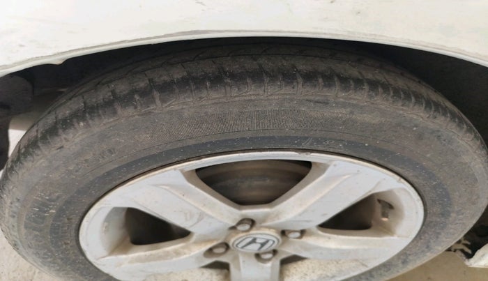 2011 Honda City 1.5L I-VTEC V MT, CNG, Manual, 94,977 km, tyre