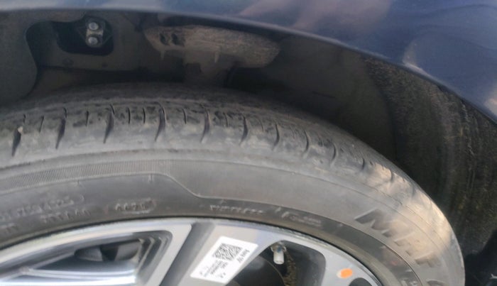 2025 Hyundai AURA SX 1.2 CNG, CNG, Manual, 6,018 km, tyre