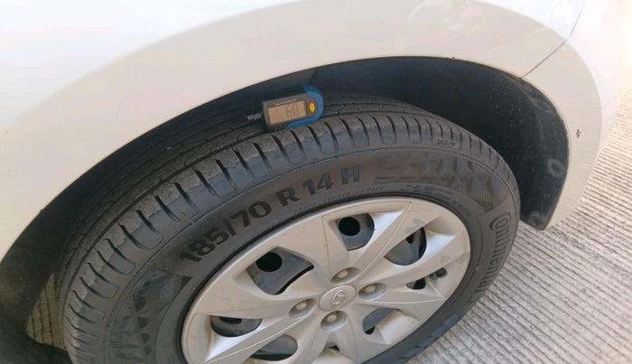 2015 Hyundai Elite i20 MAGNA 1.2, Petrol, Manual, 54,559 km, tyre