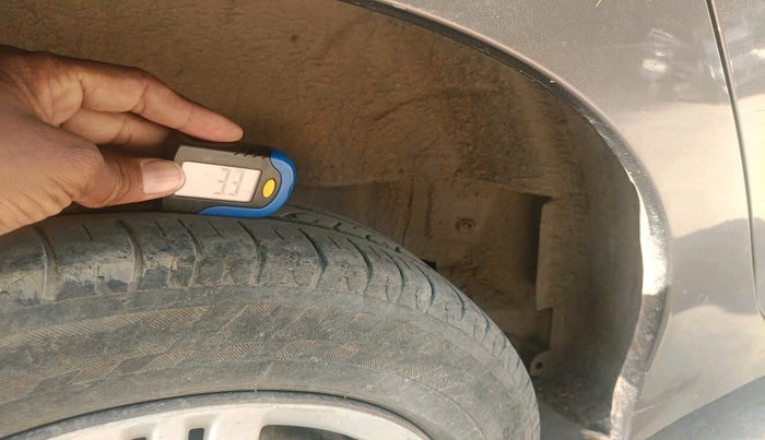 2011 Honda City 1.5L I-VTEC S MT, CNG, Manual, 1,39,608 km, tyre