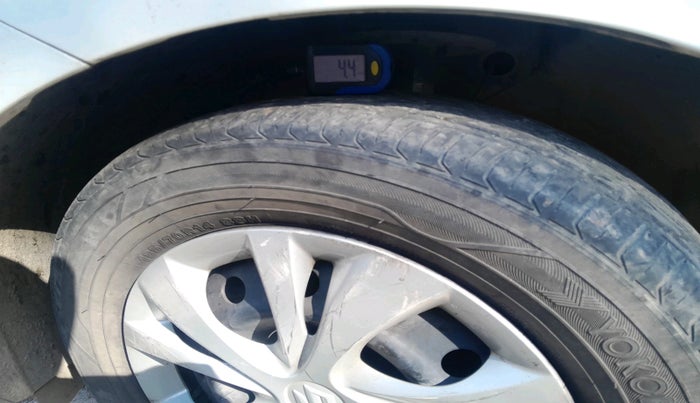 2022 Maruti Swift VXI, Petrol, Manual, 63,707 km, tyre