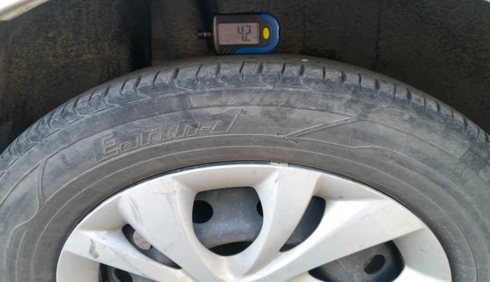 2022 Maruti Swift VXI, Petrol, Manual, 63,707 km, tyre