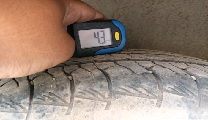 2023 Maruti Grand Vitara DELTA CNG, CNG, Manual, 1,05,180 km, tyre