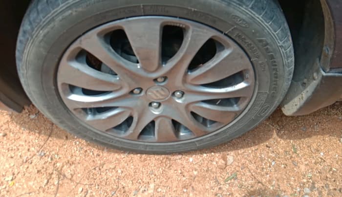 2018 Maruti Baleno ZETA PETROL 1.2, Petrol, Manual, 1,22,000 km, tyre