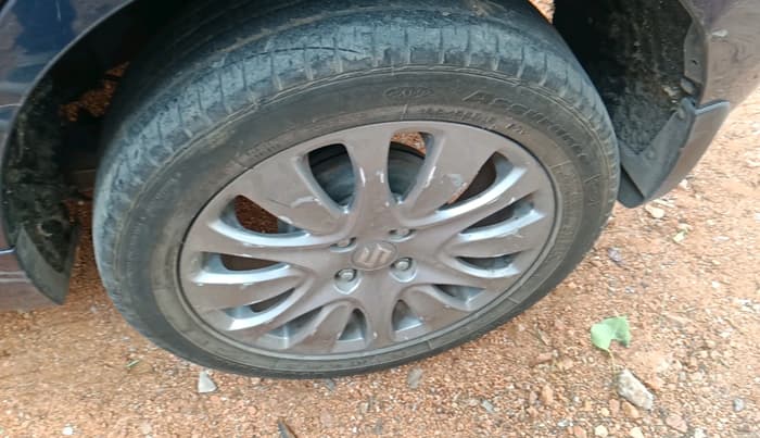 2018 Maruti Baleno ZETA PETROL 1.2, Petrol, Manual, 1,22,000 km, tyre