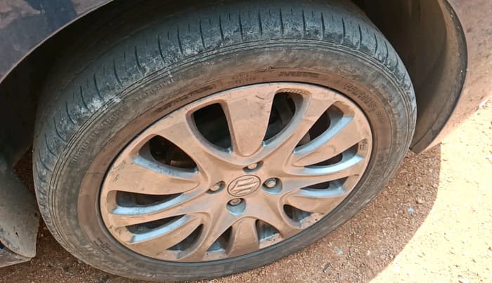 2018 Maruti Baleno ZETA PETROL 1.2, Petrol, Manual, 1,22,000 km, tyre