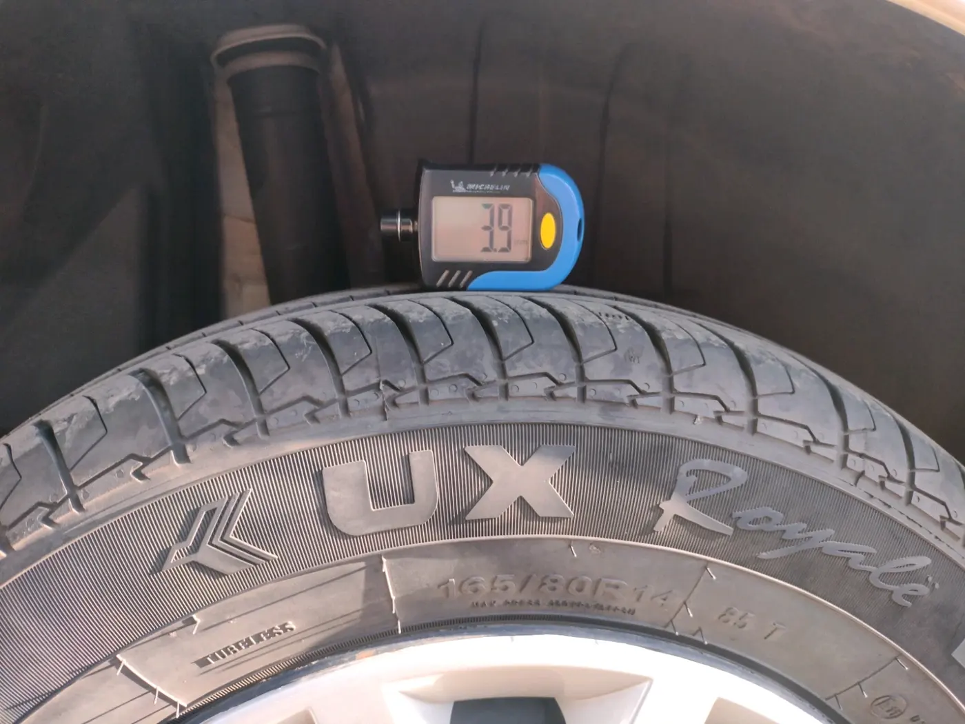2024 Maruti Dzire VXI, Petrol, Manual, 10,295 km, tyre