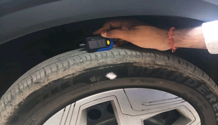 2025 Tata NEXON Pure Plus (S) 1.2 Petrol 6AMT, Petrol, Automatic, 7,600 km, tyre