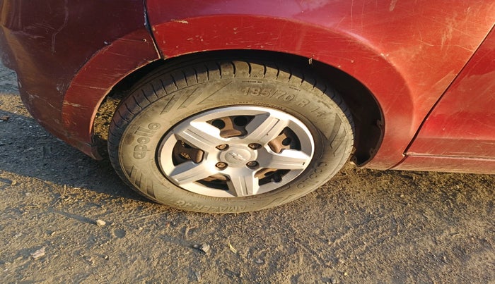 2013 Chevrolet Enjoy 1.4 LS 7 STR, Petrol, Manual, 1,32,074 km, tyre