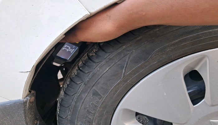 2016 Maruti Celerio ZXI AMT (O), CNG, Automatic, 33,855 km, tyre