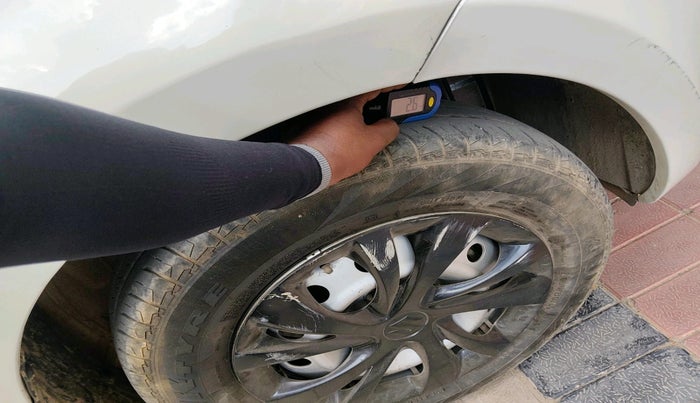 2020 Maruti Swift LXI, Petrol, Manual, 69,198 km, tyre