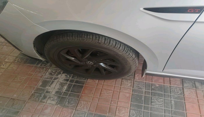 2025 Volkswagen VIRTUS GT PLUS TSI 1.5 EVO DSG, Petrol, Automatic, 7,714 km, tyre