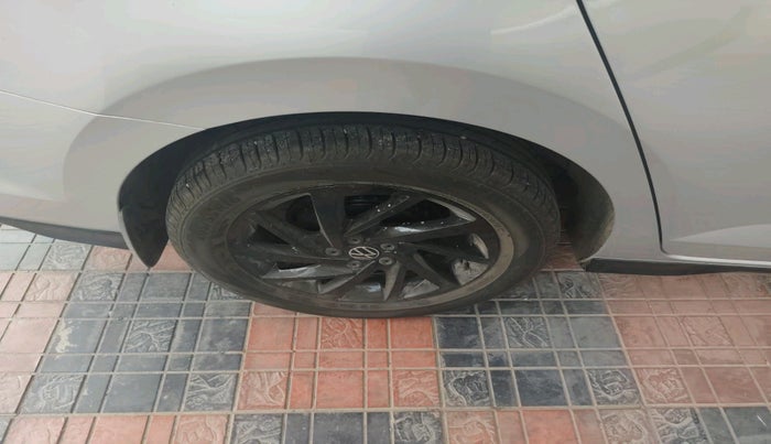 2025 Volkswagen VIRTUS GT PLUS TSI 1.5 EVO DSG, Petrol, Automatic, 7,714 km, tyre