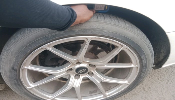 2013 Audi A6 2.0 TDI PREMIUM, Diesel, Automatic, 1,47,050 km, tyre