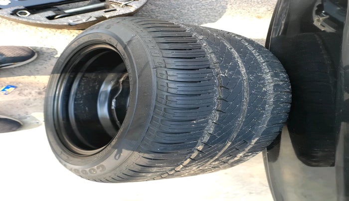 2015 Skoda Superb ELEGANCE 1.8 TSI AT, Petrol, Automatic, 72,812 km, tyre