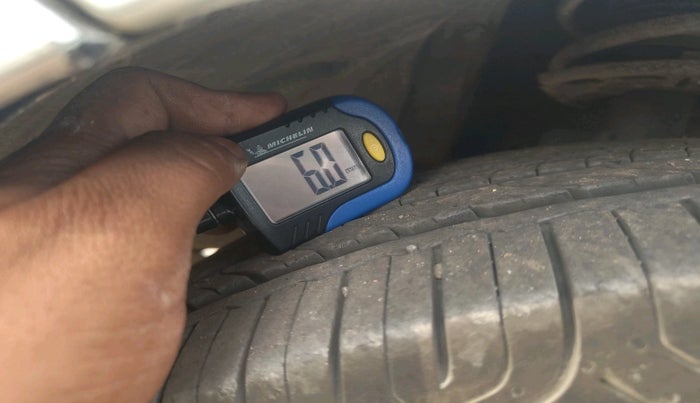 2019 Maruti Ertiga ZXI SHVS, Petrol, Manual, 1,37,028 km, tyre