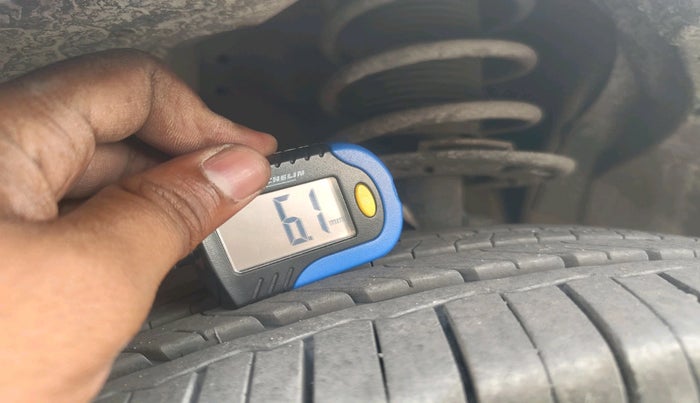 2019 Maruti Ertiga ZXI SHVS, Petrol, Manual, 1,37,028 km, tyre