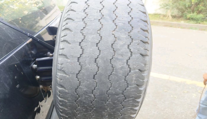 2013 Tata Safari 4X2 LX DICOR, Diesel, Manual, 1,63,664 km, tyre