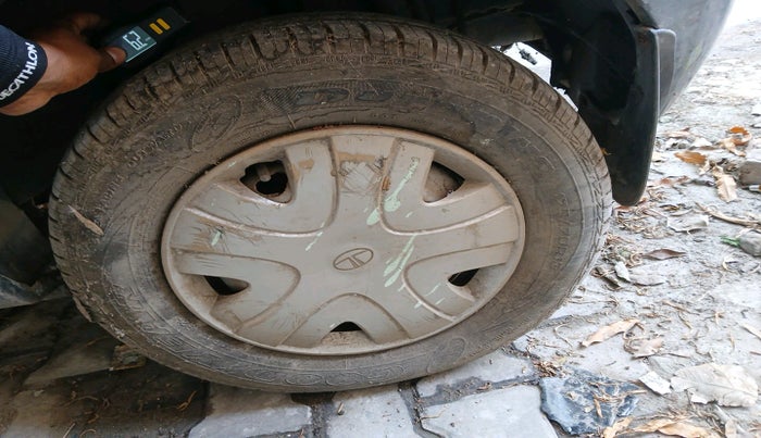 2011 Tata Indica Vista AQUA SAFIRE, Petrol, Manual, 65,161 km, tyre