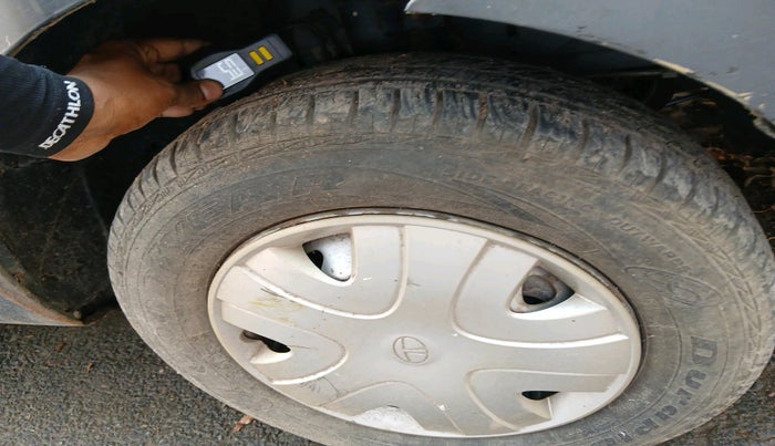 2011 Tata Indica Vista AQUA SAFIRE, Petrol, Manual, 65,161 km, tyre