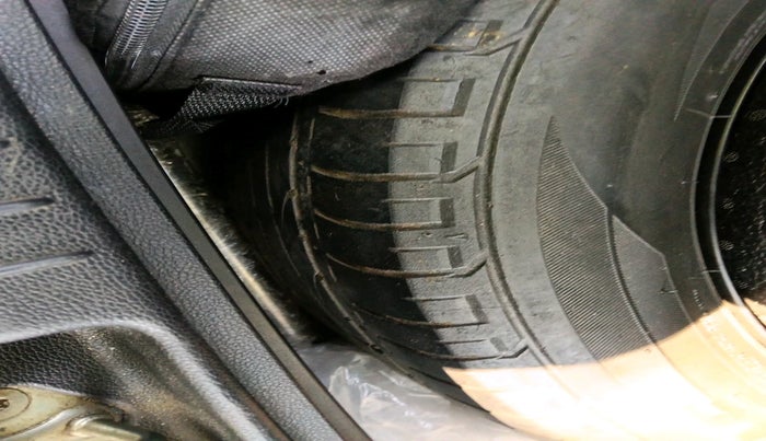 2018 Hyundai Creta SX (O) 1.6 DIESEL, Diesel, Manual, 1,40,952 km, tyre