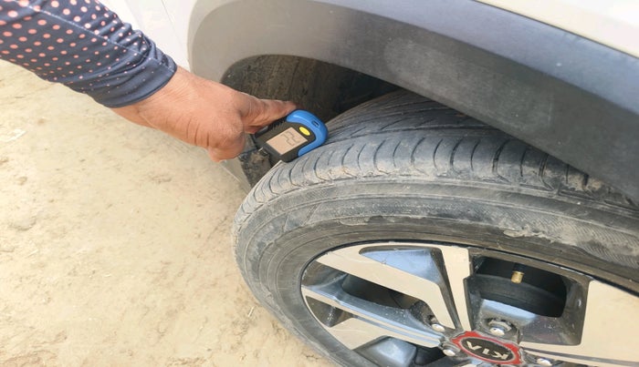 2021 KIA SONET HTX 1.5, Diesel, Manual, 75,583 km, tyre