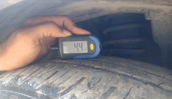 2022 Nissan MAGNITE XV MT, Petrol, Manual, 31,075 km, tyre