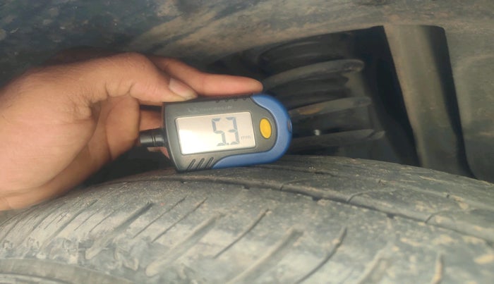 2022 Nissan MAGNITE XV MT, Petrol, Manual, 31,075 km, tyre